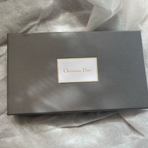 Dior Les Vernis couture nail polish